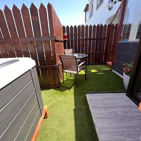 Estudio Agradable, Con Jacuzzi, Terraza Y Barbacoa, Totalmente Independiente Apartamento Corralejo Exterior foto