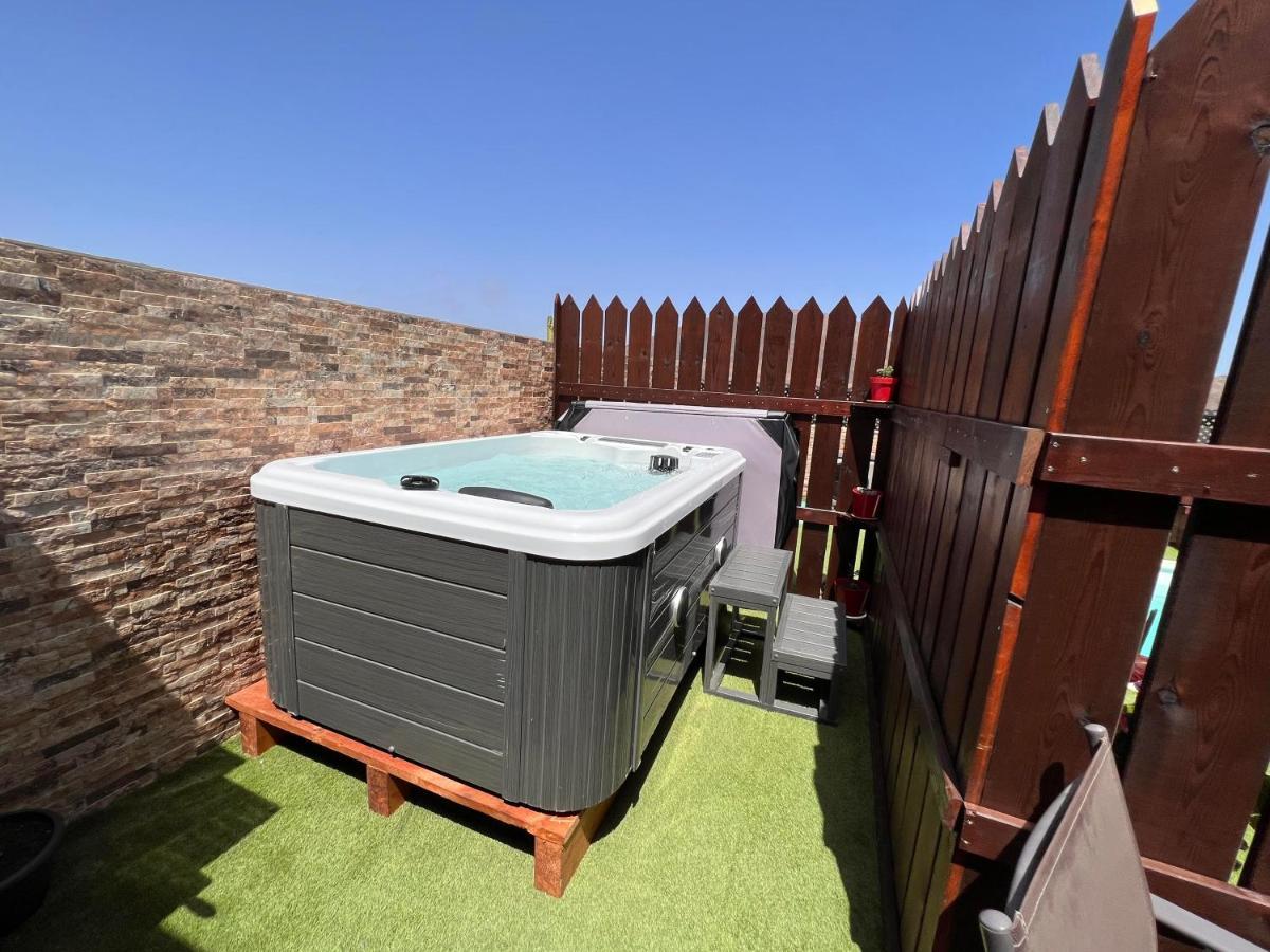 Estudio Agradable, Con Jacuzzi, Terraza Y Barbacoa, Totalmente Independiente Apartamento Corralejo Exterior foto