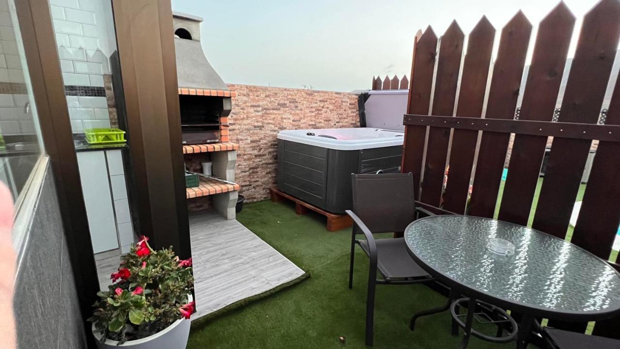 Estudio Agradable, Con Jacuzzi, Terraza Y Barbacoa, Totalmente Independiente Apartamento Corralejo Exterior foto